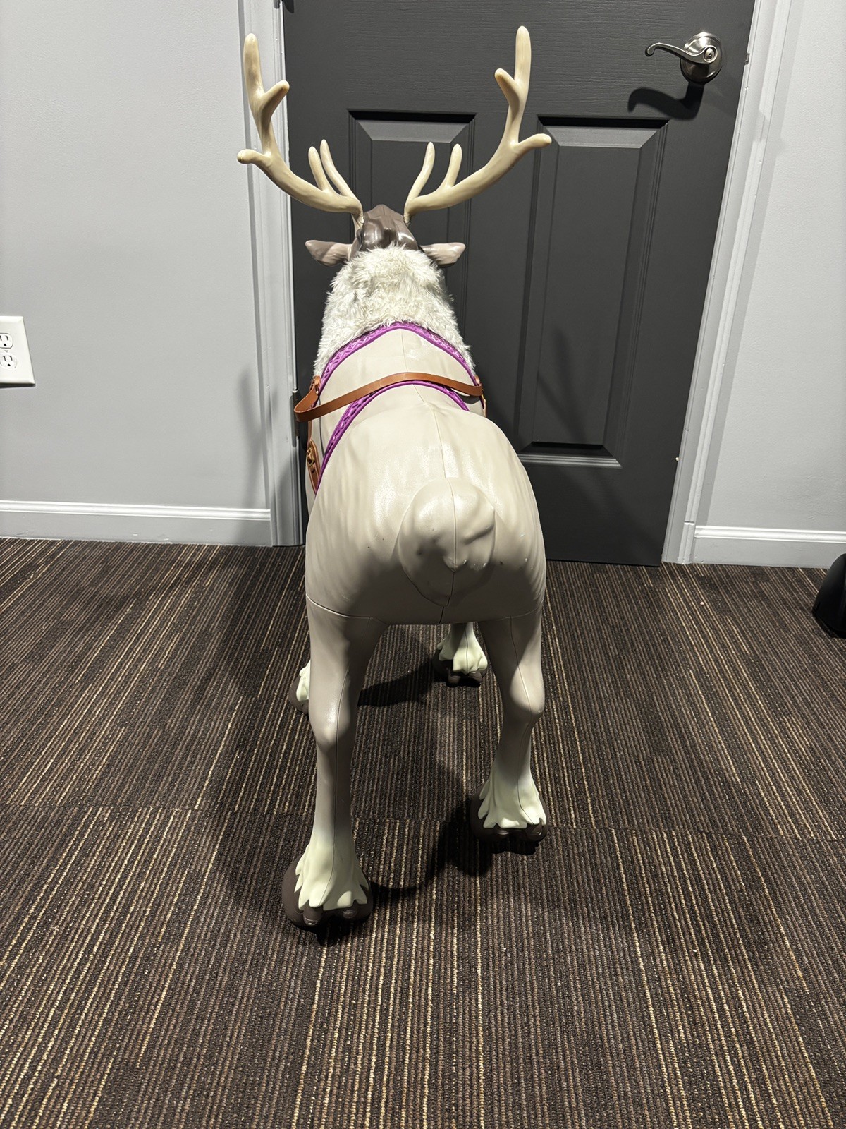 Disney Frozen 2 Playdate Ride-On Sven Reindeer Child Size Toy makes Sounds