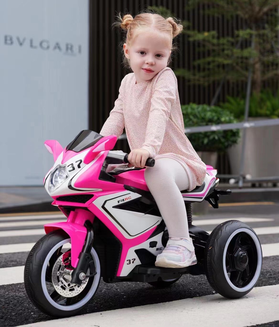 6V Kids Electric Motorcycle/Electric Ride-On Motorcycle for 3-4 Years Old Girls