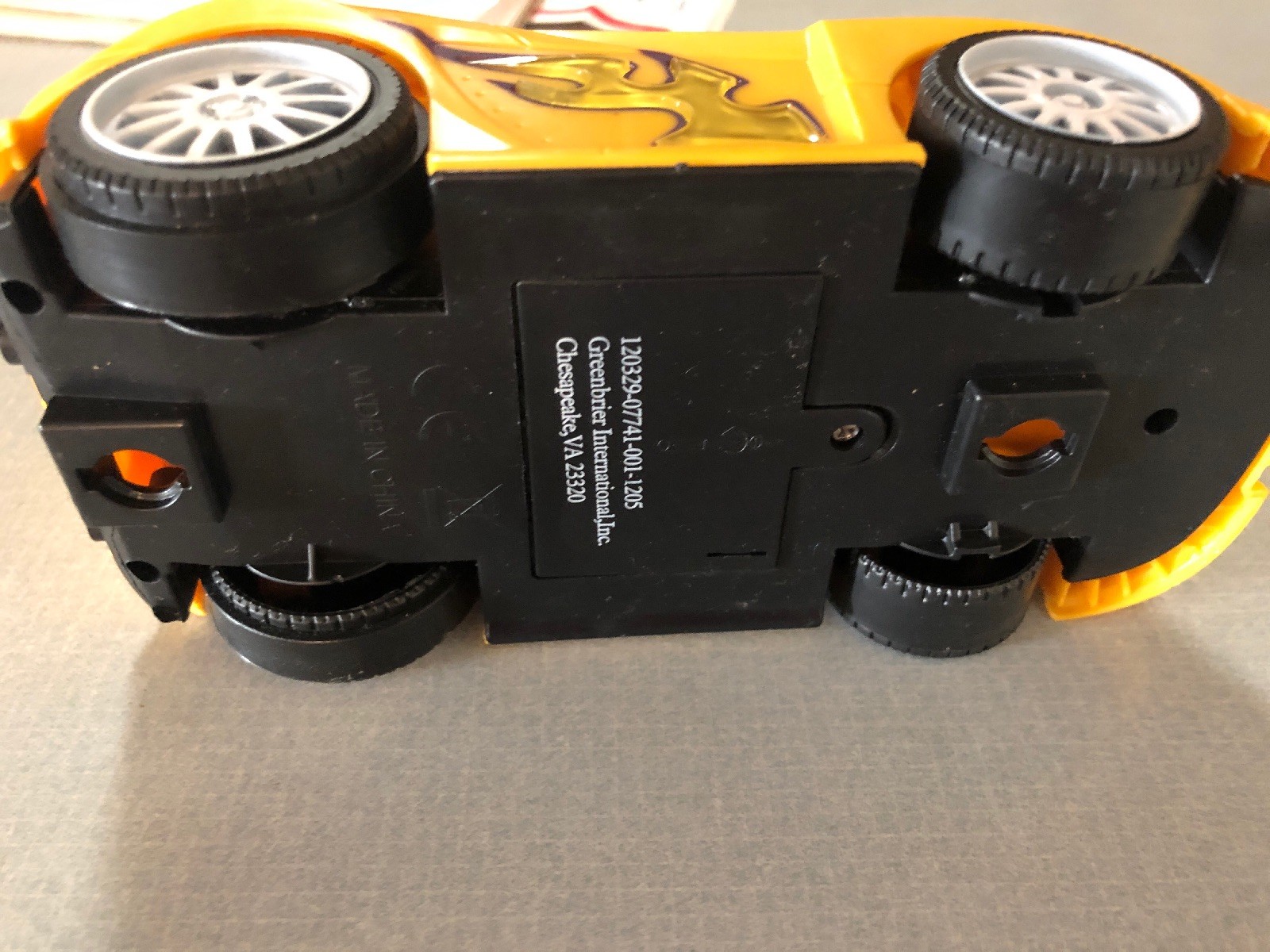 Super Racer Yellow Battery Powered Kids Toy 7”x3”x3” Fun Fun Fun!