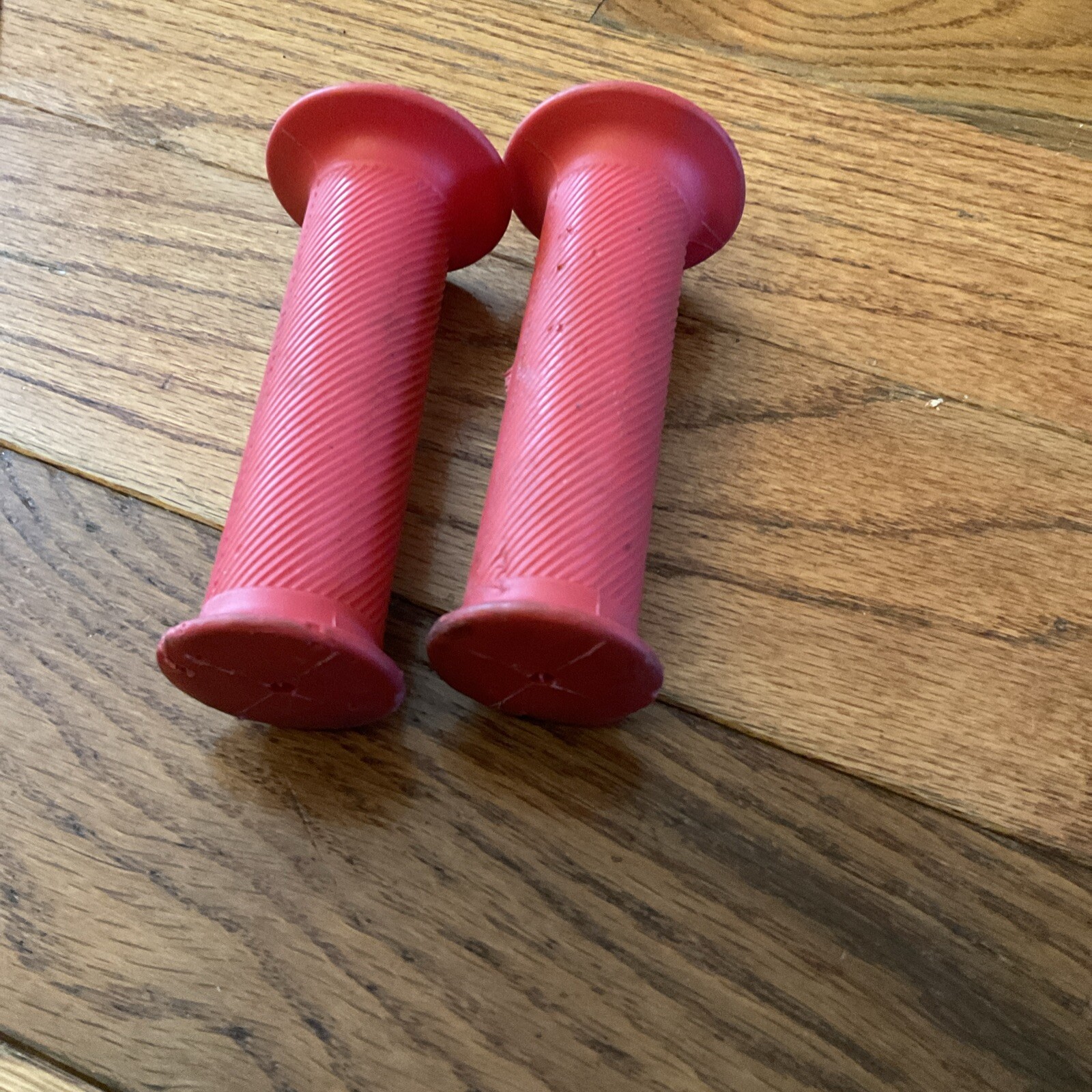 BCP 12V Kids Ride On 4-Wheel ATV Grips Red Set of 2 Kids Toys Replacement Part