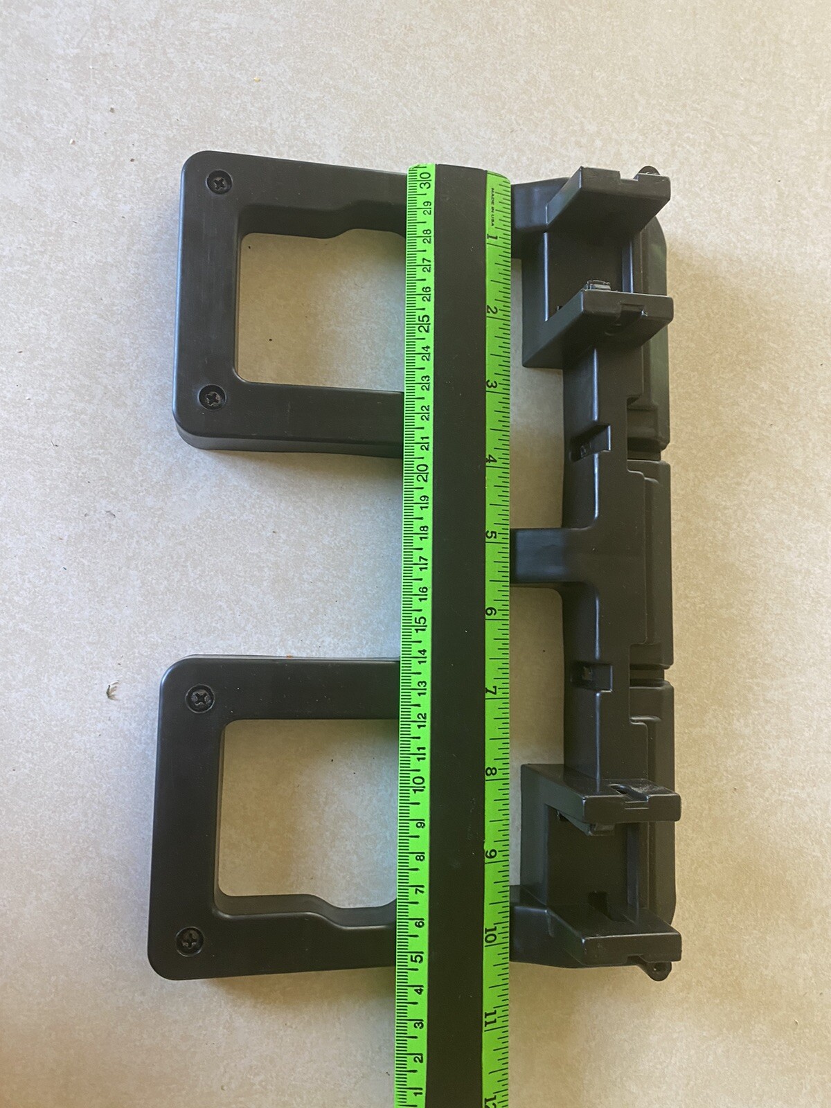 Disney Princess Mercedes: Action Wheels: Undercarriage Plastic Bracket