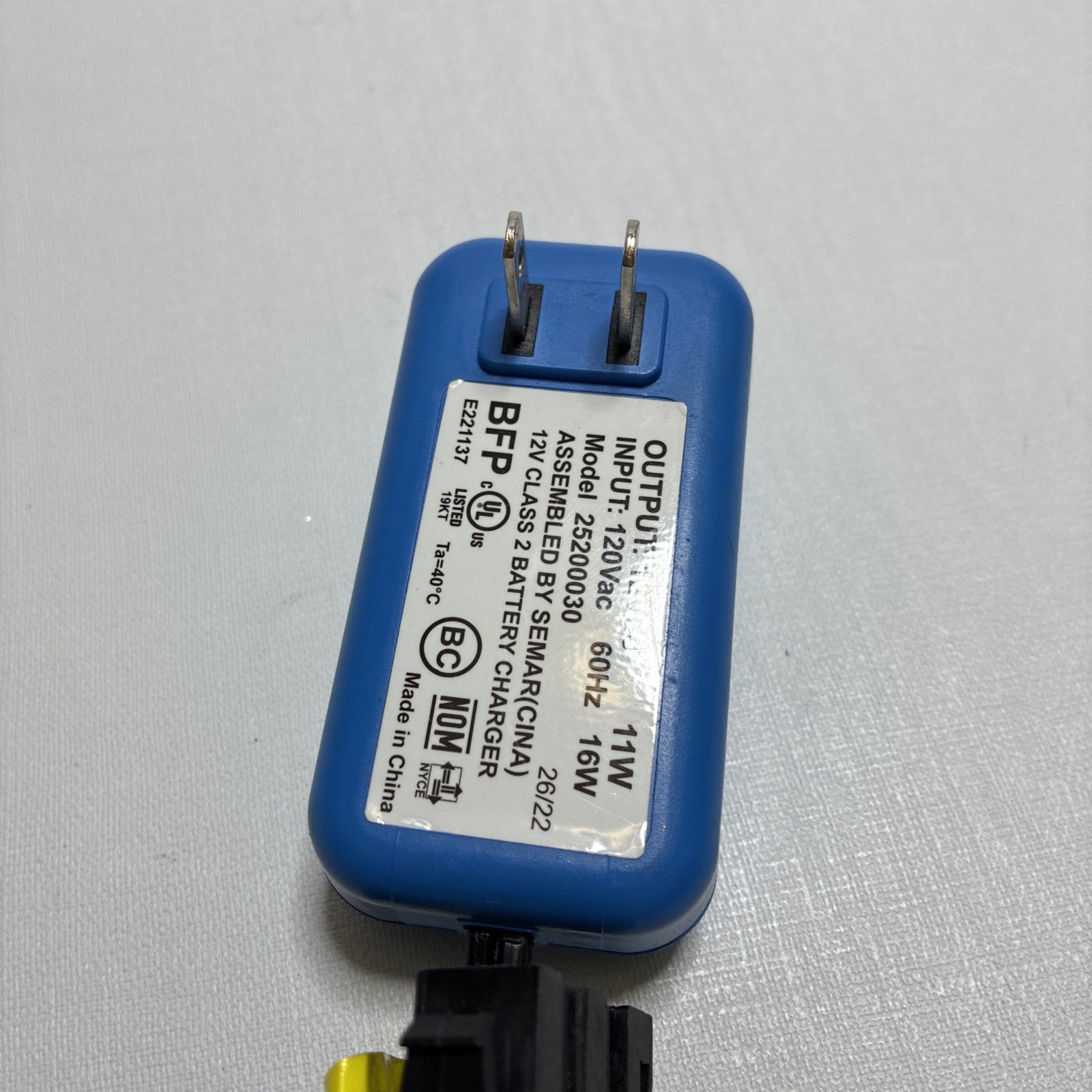 Genuine Peg-Perego 12V DC Class 2 Battery Charger Model 25200030