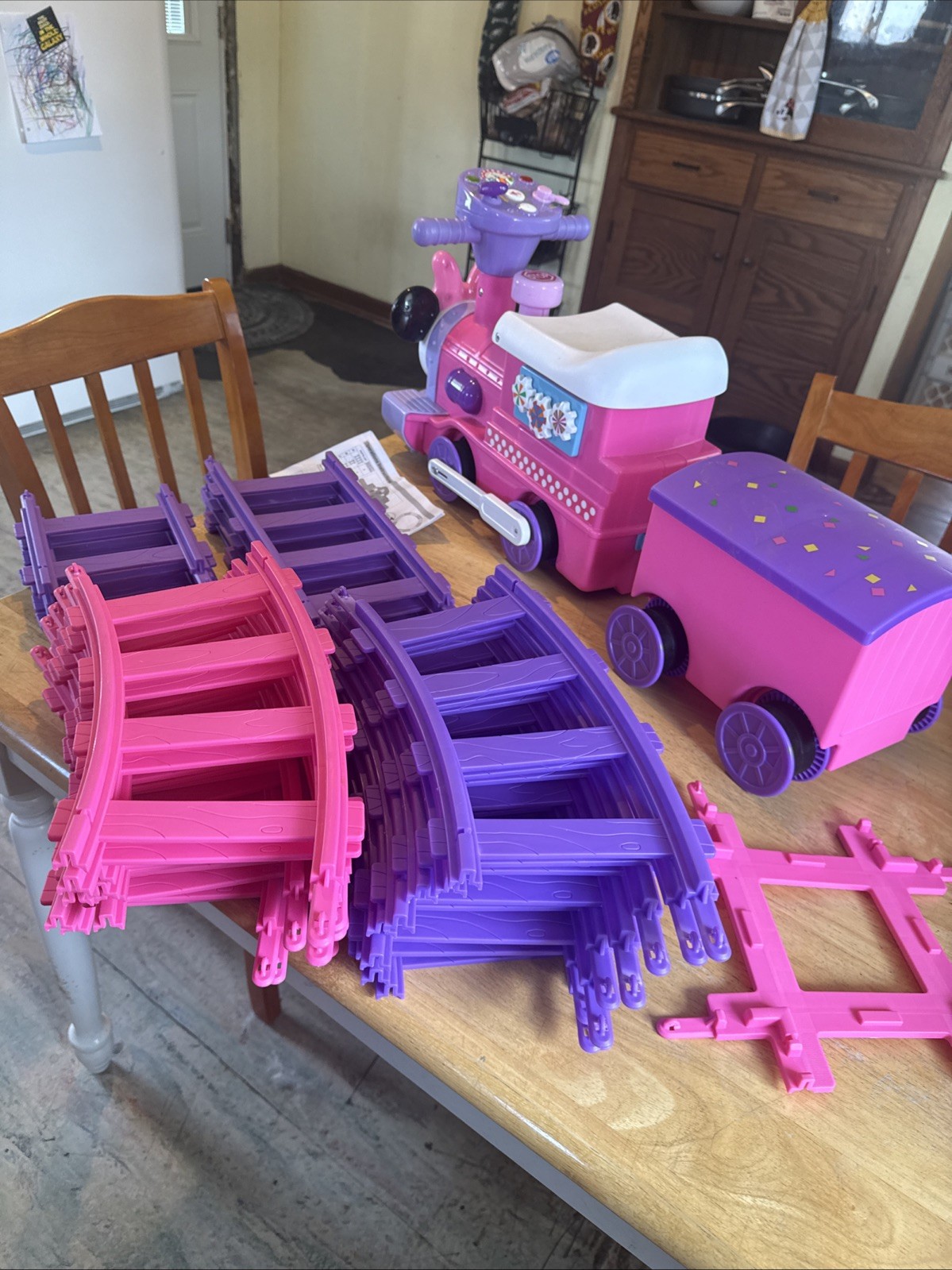 Kiddieland Minnie Mouse Ride-On Motorized Train With Tracks Complete