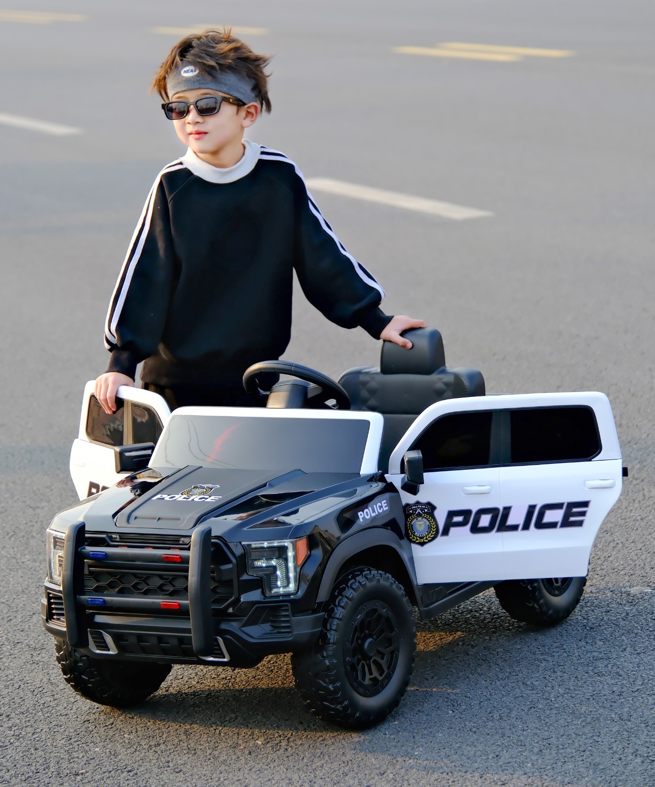 Kids Ride On Police Car 12V Dual Motors Remote Control Music Lights