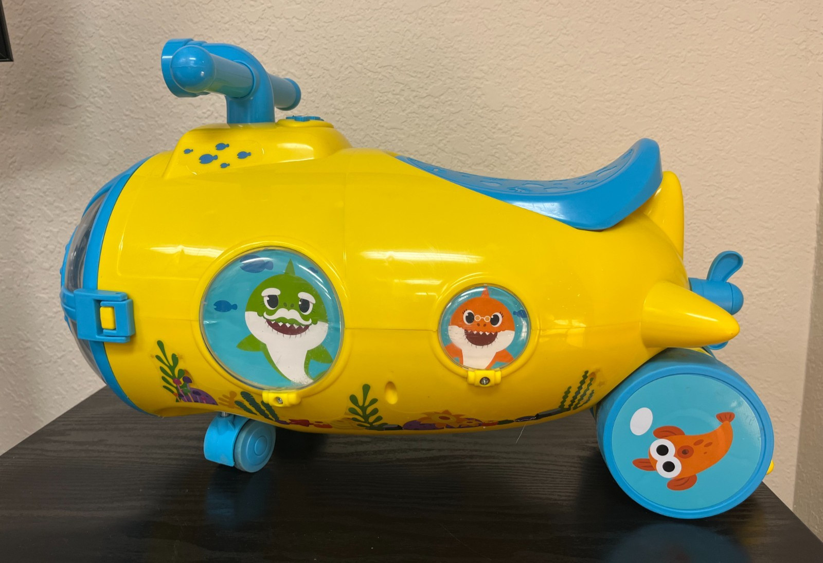 Baby Shark Submarine Ride-On Push-n-go toy Discontinued Item Yellow