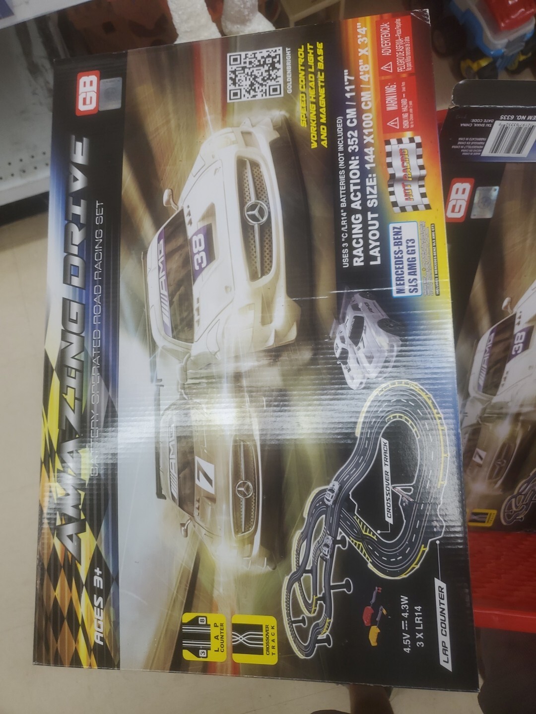 Big Loop Chaser Electric Powered Toy Road Racing Set – 2 Mercedes Benz Cars