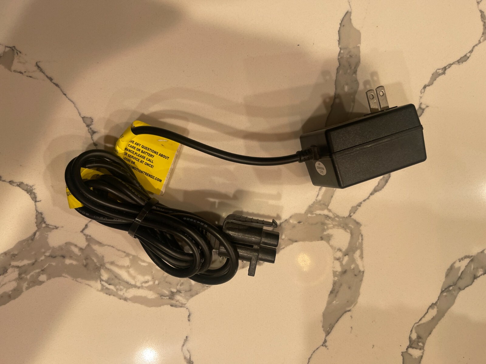 Shengle Electronic SL06-04-01 Battery Charger Kid Trax Motion Trends 7V .8A