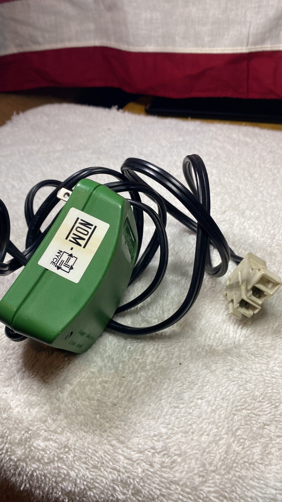 Genuine Peg Perego 25200012 Charger AC Adapter 6V 4.5W With Battery Connector