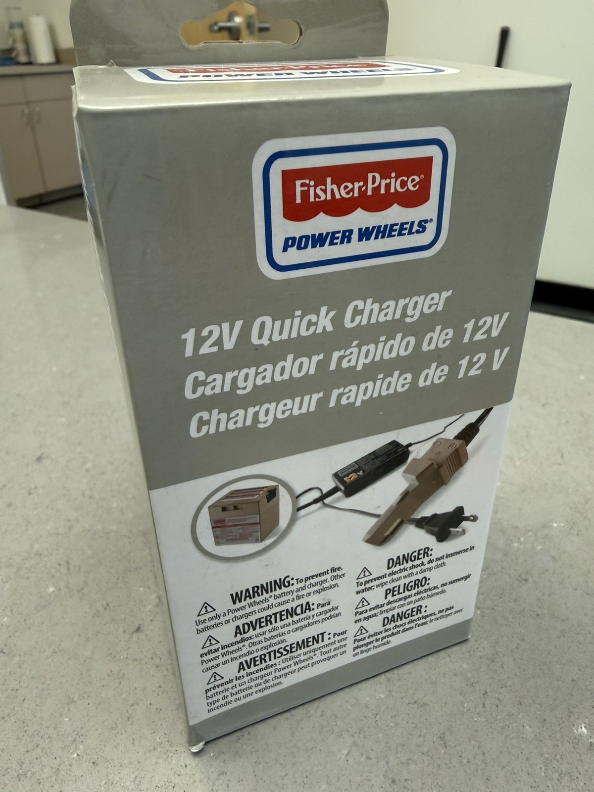 Genuine Fisher Price Power Wheels 12 Volt 2.5A Quick Charger Model 00801-1429
