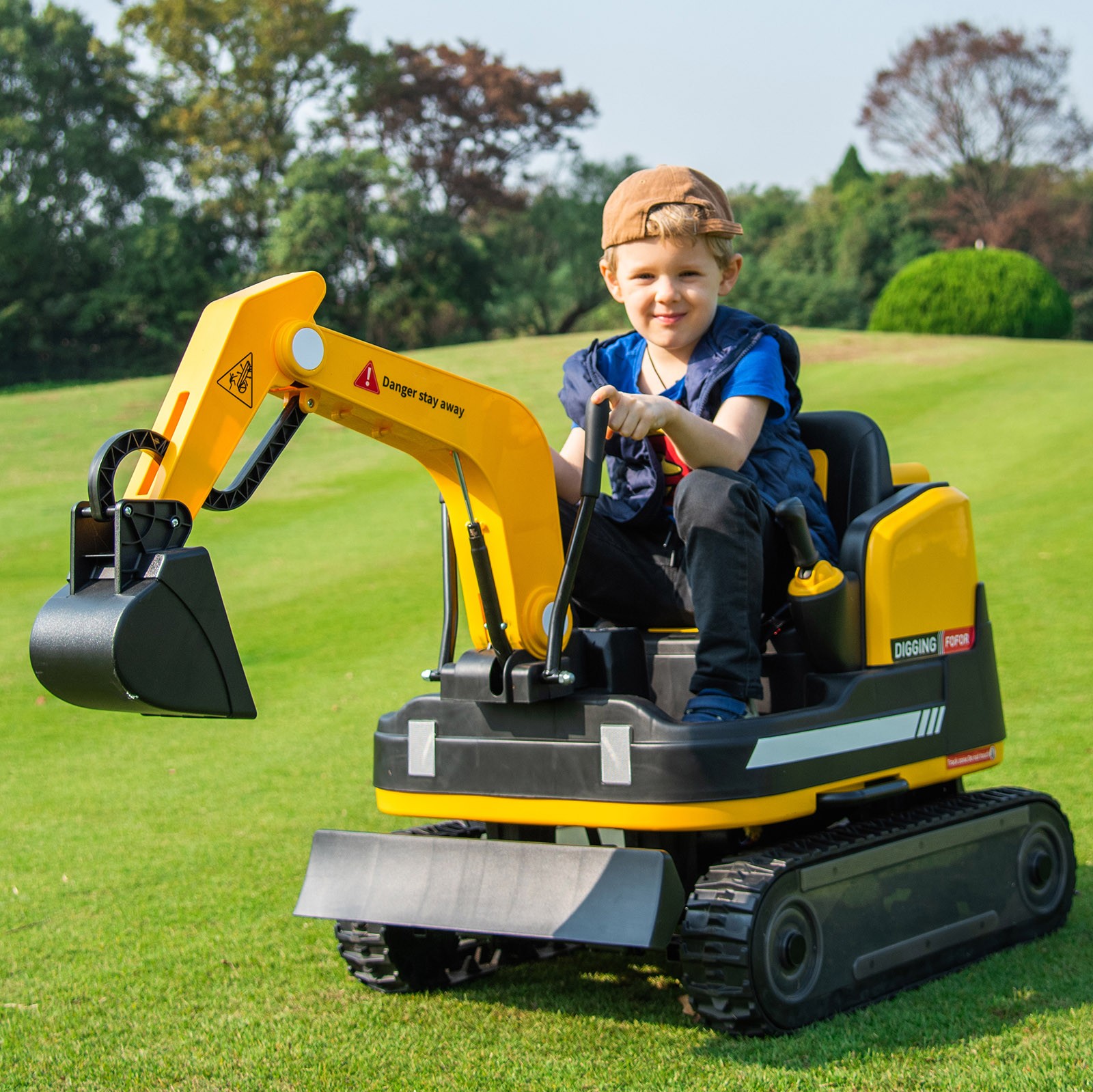 Yellow Electric 360° 12V Battery Powered Kids Ride On Excavator Bulldozer Remote