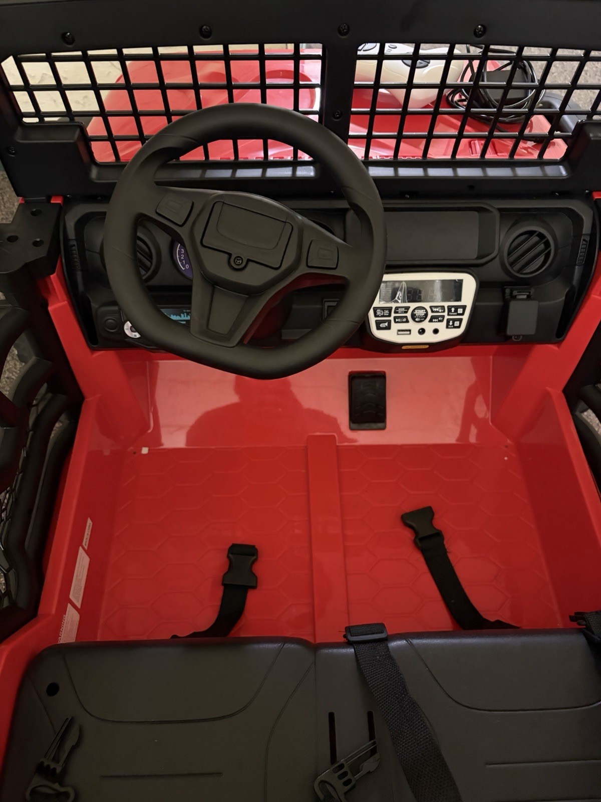 Car Toy, 24V 4WD Car for Kids with Remote Control, 4x200W Motors, Capacity 110lb