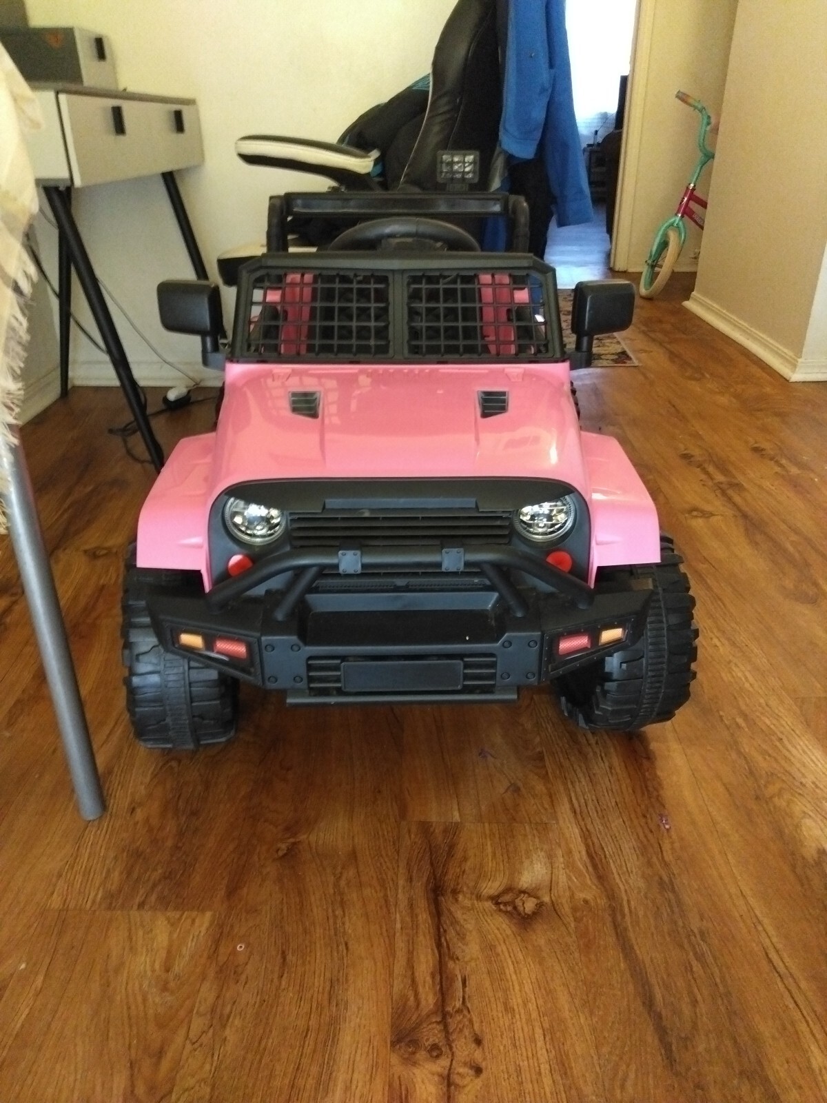 Girls Pink Ride In Jeep! Barely Used. Just Needs A Good Home And A Good Bath!
