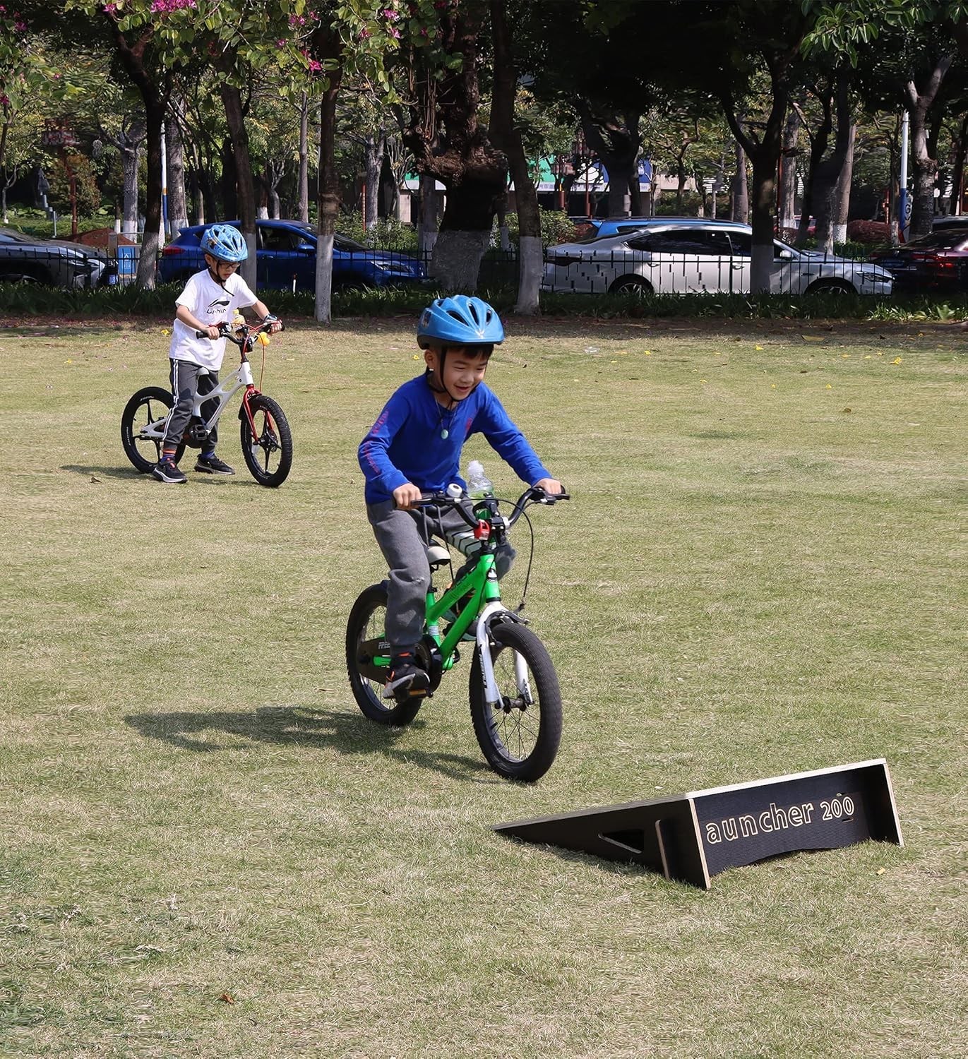 Kids Jumping Ramp for Skateboard, Bike, Scooter, BMX, RC Car and Dirt Bike, 2…