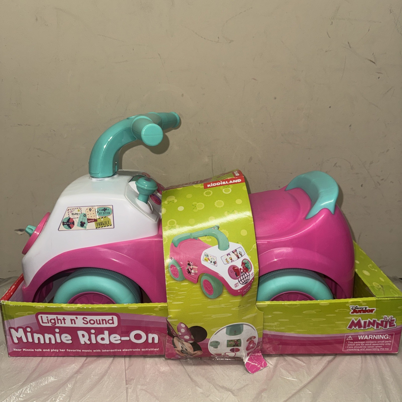 Disney Minnie Mouse Ride-On Car with Lights & Sounds