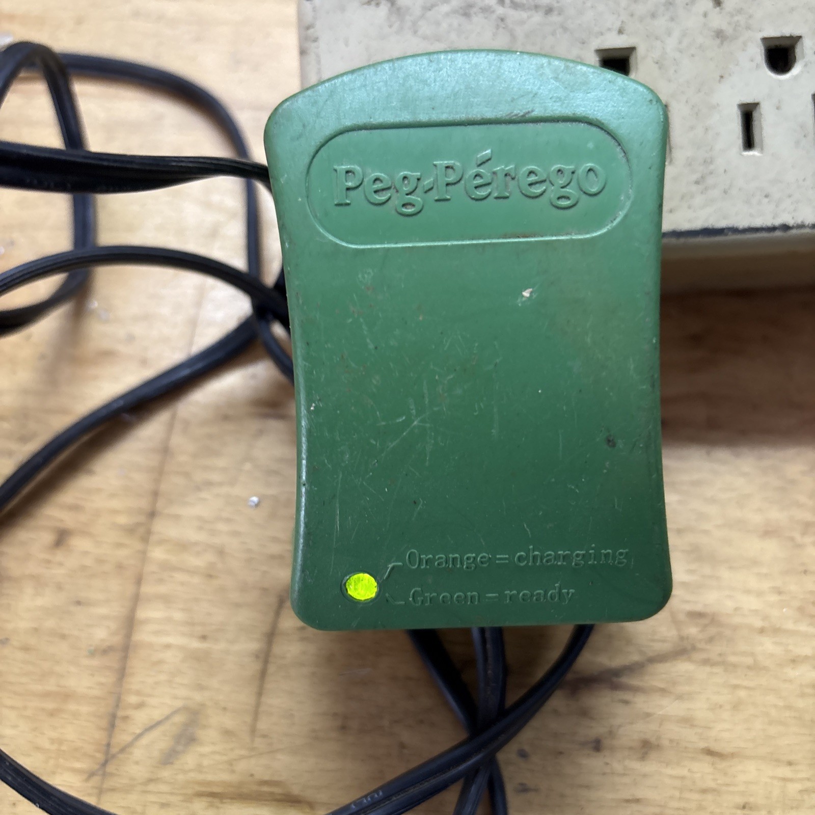 Peg Perego 6V Battery Charger Genuine Original Model 25200012