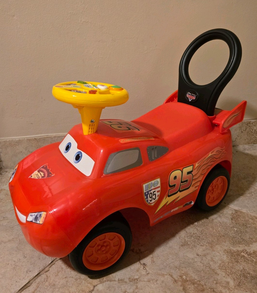 Disney Pixar Cars Lightning McQueen Light ‘N Sound Ride-On