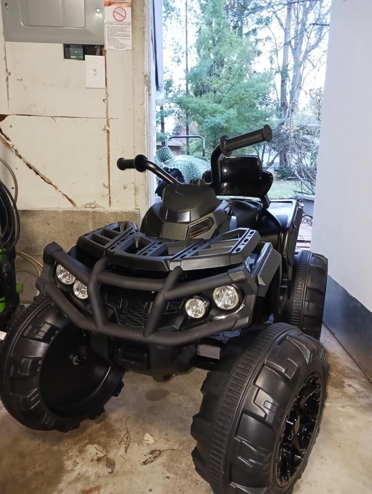Kids ATV 4 Wheeler, 24V Electric ATV Ride On Toy for Kids, 400W Motor LED Lights