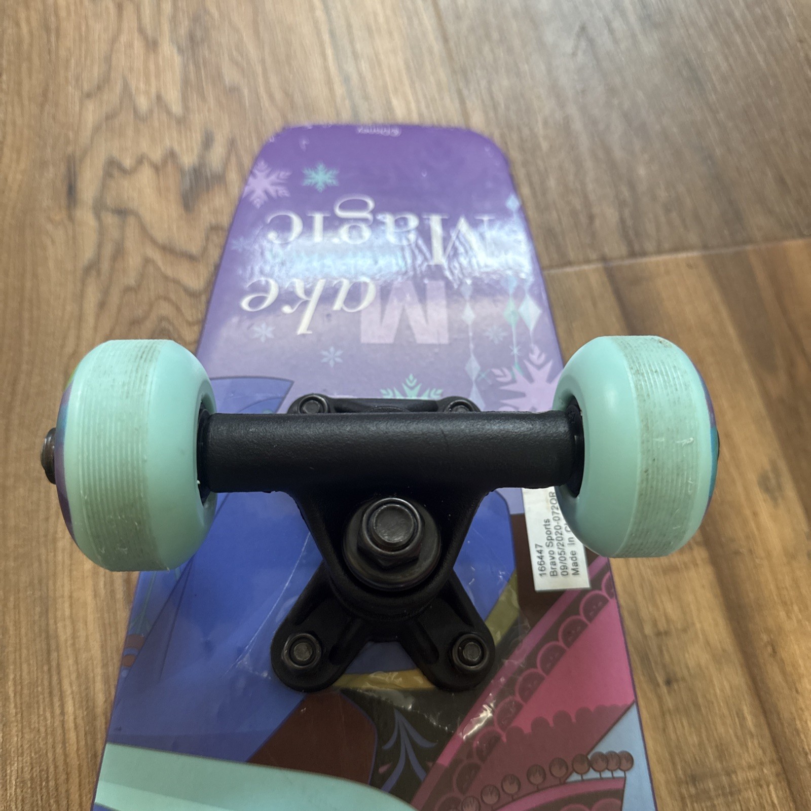 PlayWheels Frozen 2 II Wooden cruiser Skateboard Kids Disney Toy 21” Elsa & Anna