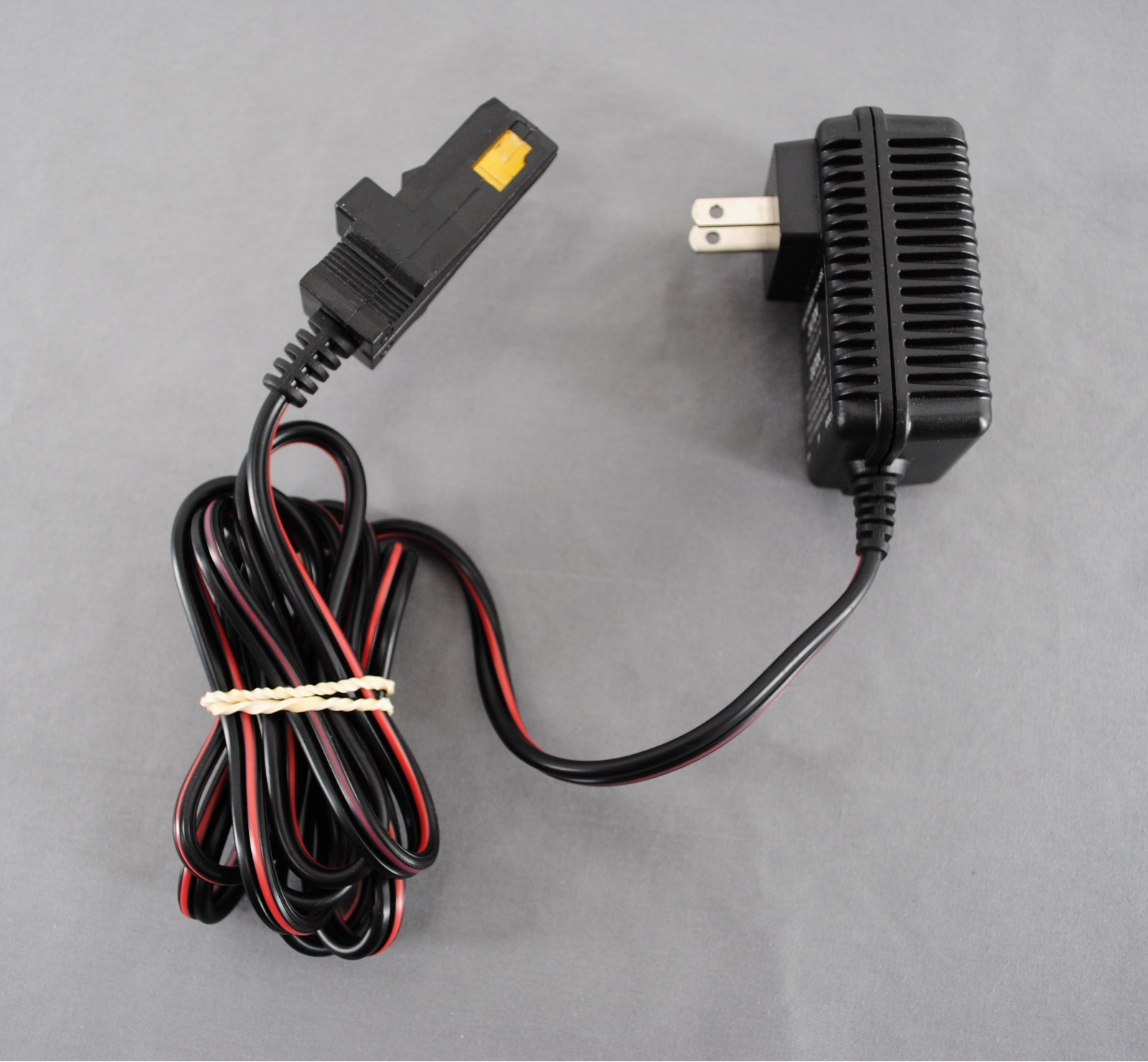 SafeAMP 12-Volt Charger for Power Wheels Battery SA-CPW12 74″