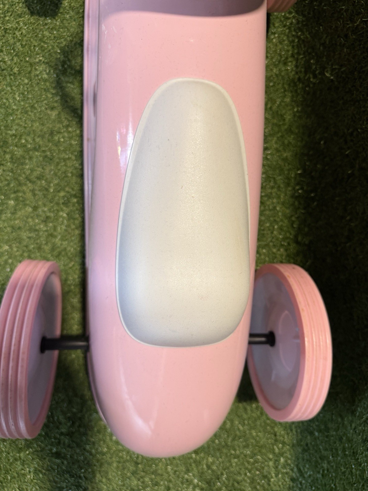 FAQ Schwarz Retro Pink Ride On Kids Car