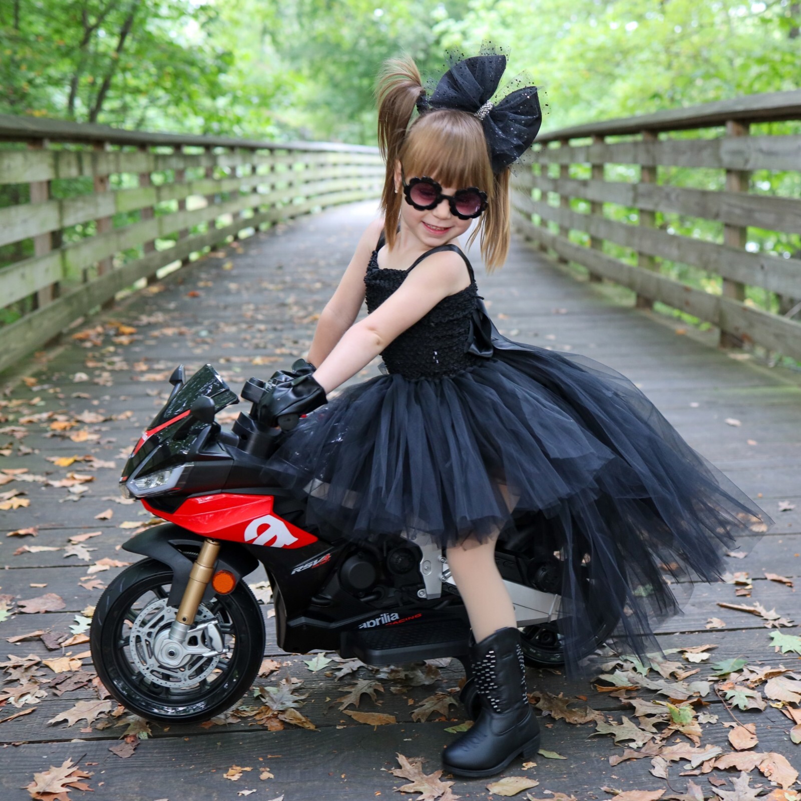 6V Kids Electric Motorcycle Ride on Toy Toddler Motorbike w/Headlights Bluetooth