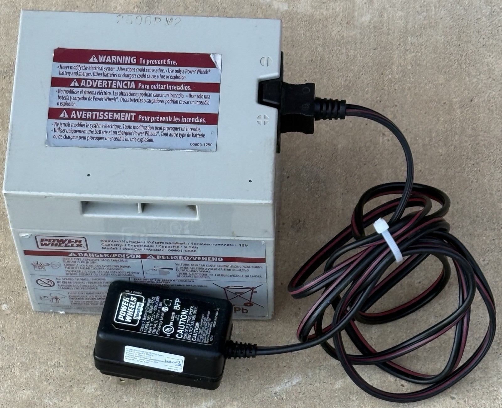 Power Wheels 12V Gray Battery 00801-0638 + 12 VOLT Charger Fisher Price Genuine