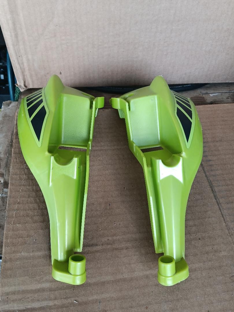 PAIR OF REAR FENDERS – POWER WHEELS DUNE RACER