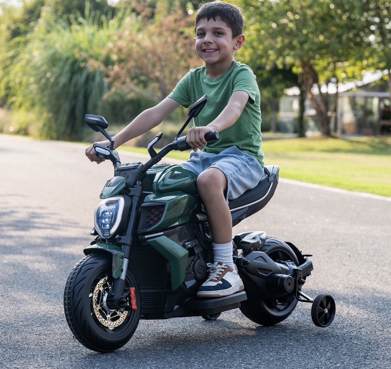 Brand New Bro Ducati & Bentley Motorcycle Kids 12V Ride-On !!