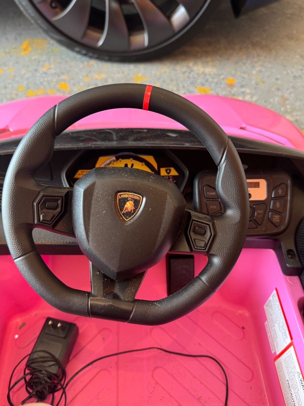 Pink Liscensed 12V Lamborghini Aventador Kids Car. Lightly Used, Battery Powered