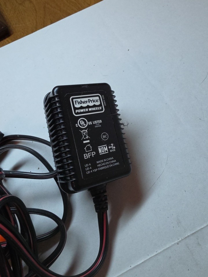 Fisher Price Power Wheels 12v Grey Battery Charger: 00803-1295
