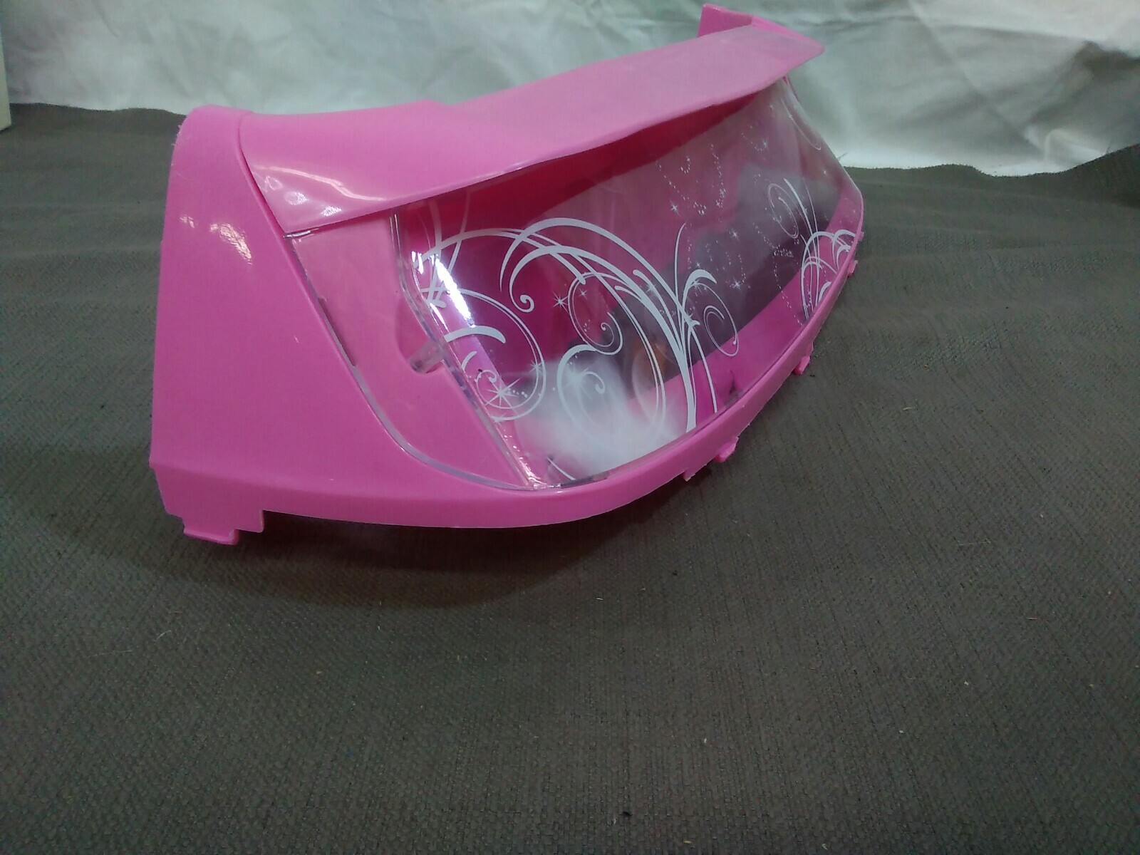 Power Wheels Disney princess Mercedes-Benz AMG 45 pink rear window only