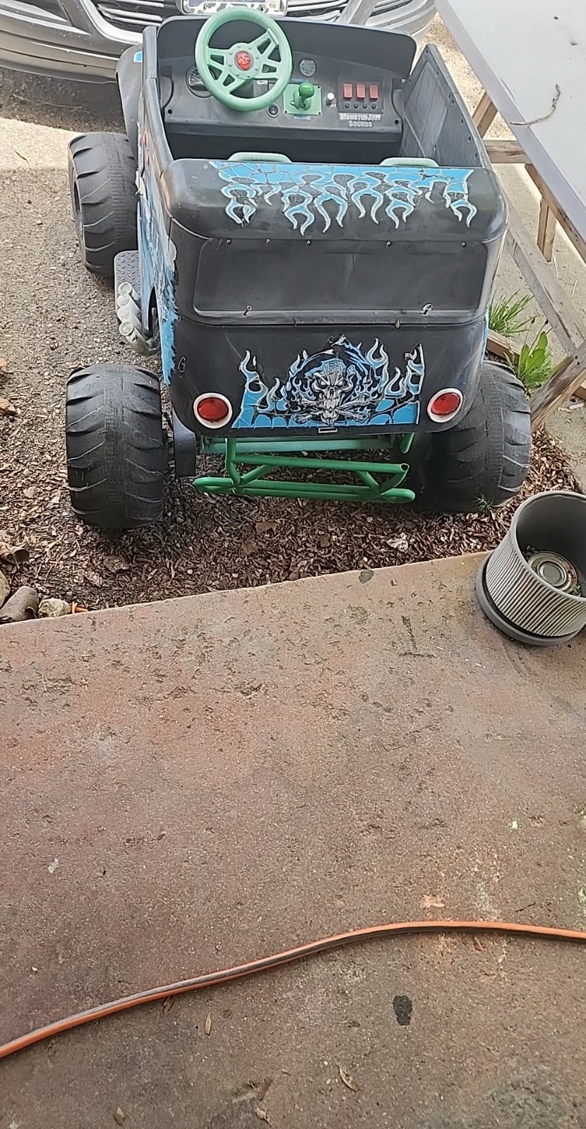 Monster Jam Grave Digger Battery Operated Ride-On Toy Truck with Sounds