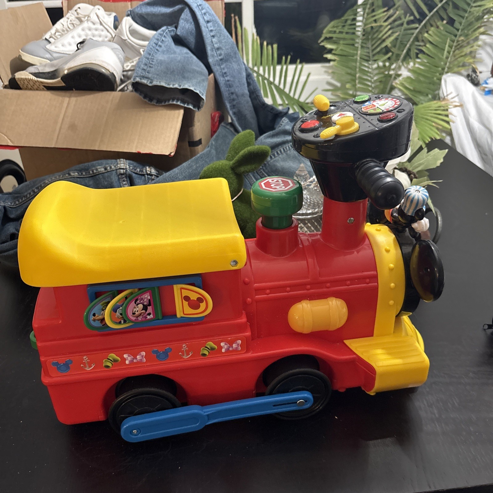 (5/N)Kiddieland Disney Mickey Mouse Battery Powered Ride-On Train Power Wheels