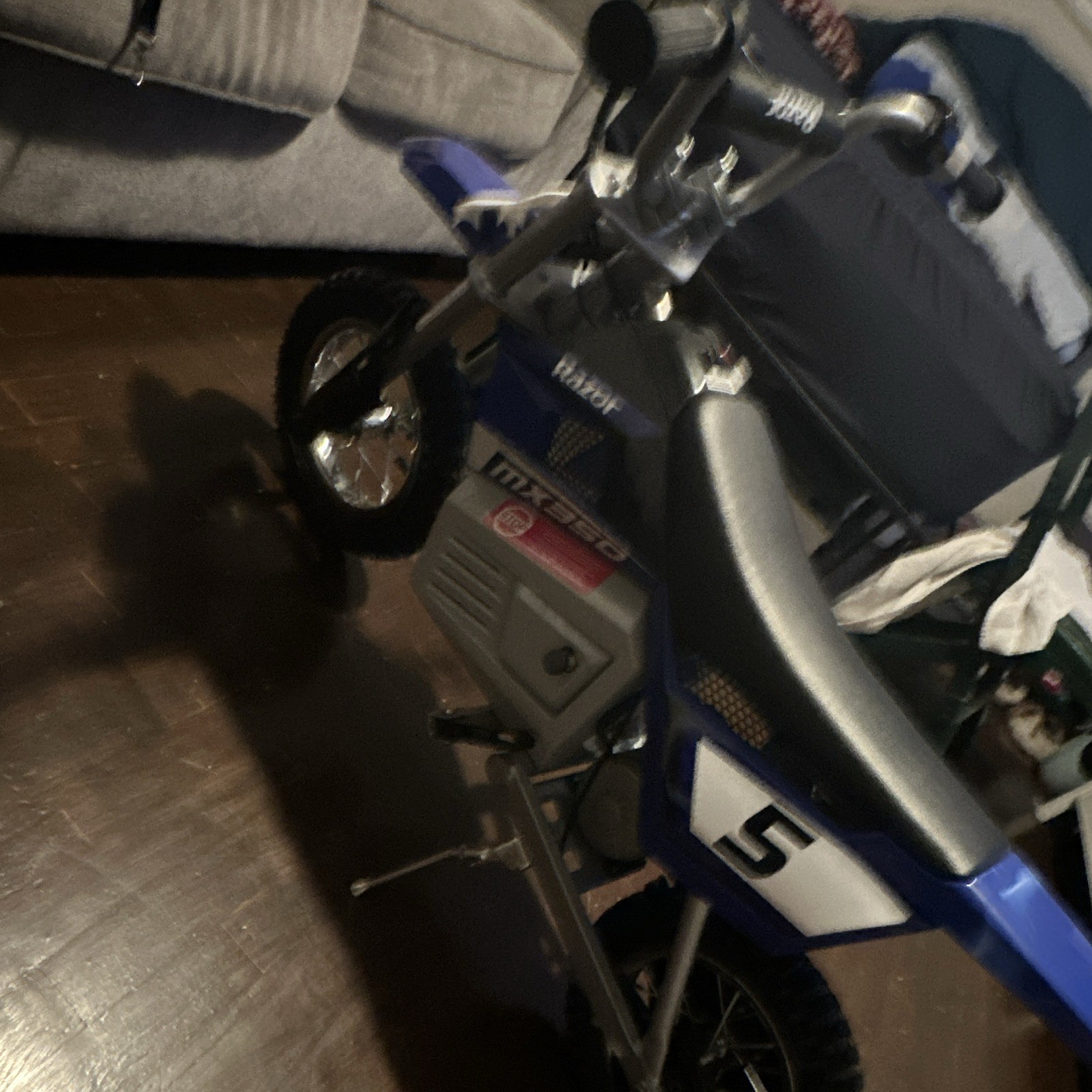 Razor MX350 MX Mini Battery Powered Dirt Bike Ride-On, Blue