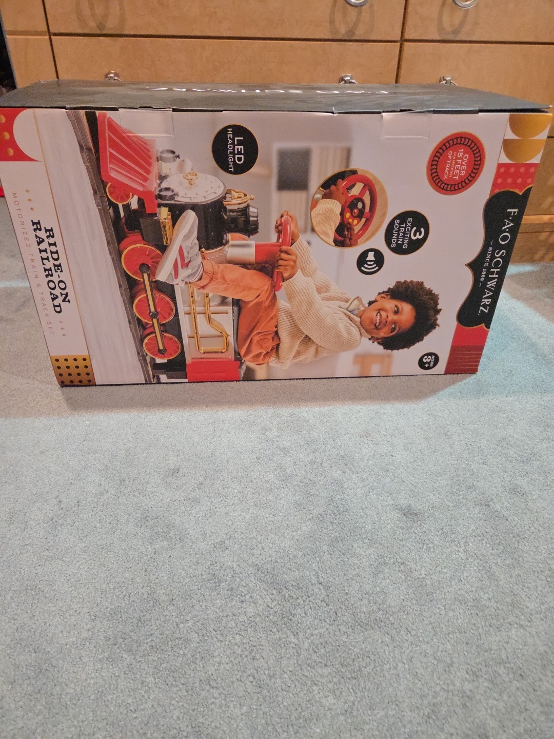 FAO Schwarz Ride-On Motorized Train with LED Light & Over 15 Feet of Track NEW