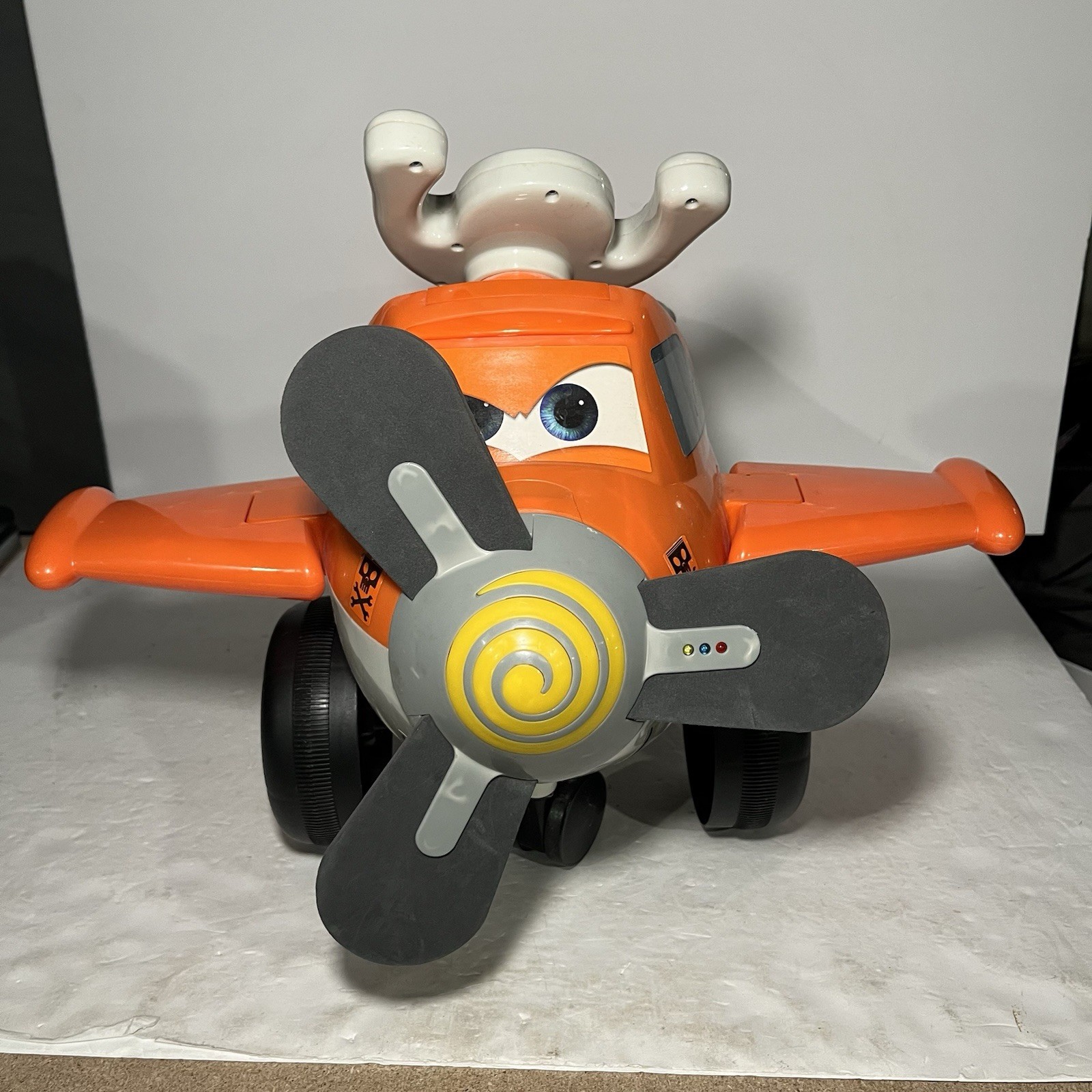 Kiddieland Disney Planes Fire & Rescue Ride On Toy Dusty Crophopper Toddler