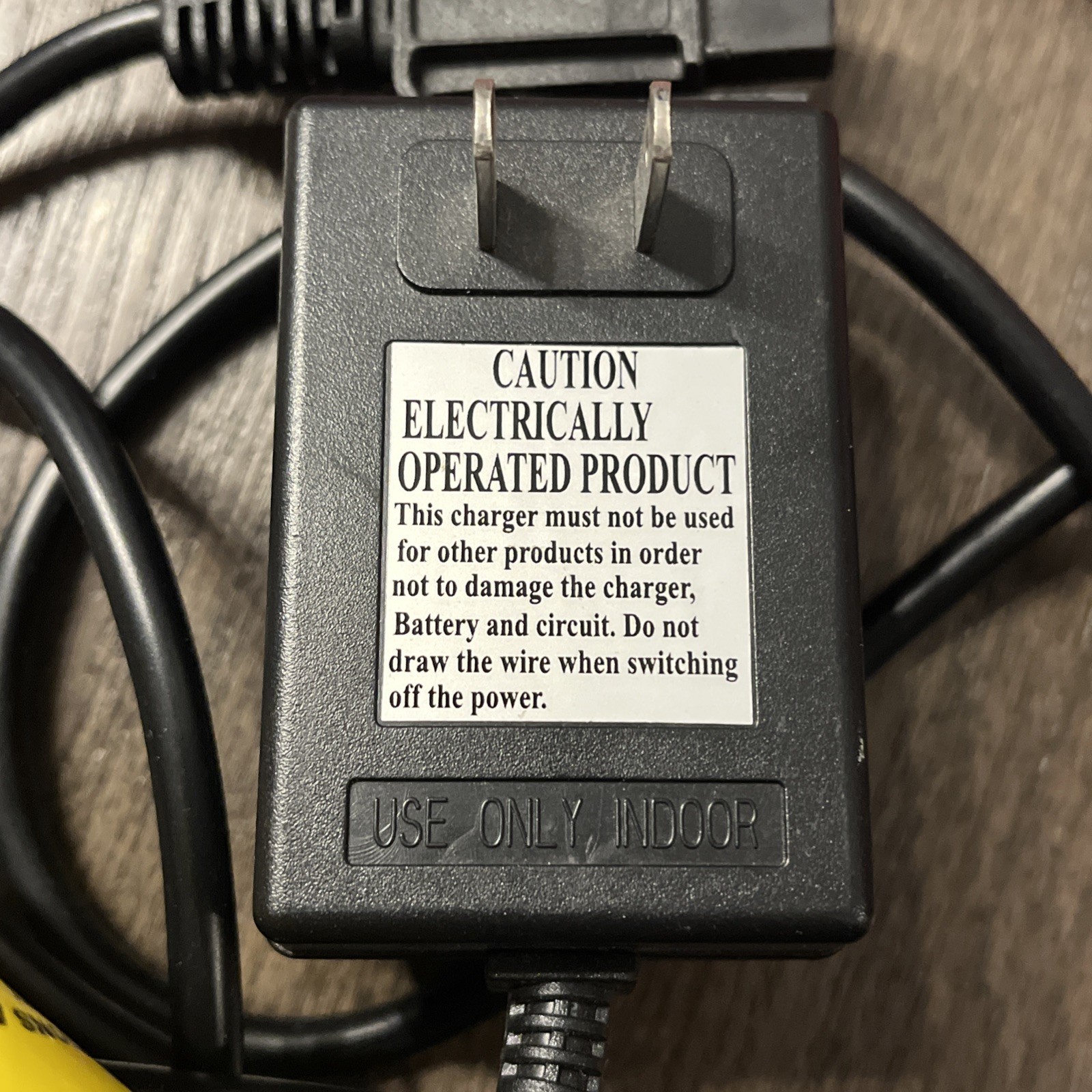 Electronic SL06-04-01 Battery Charger Kid Trax / Motion Trends 7V—.8A