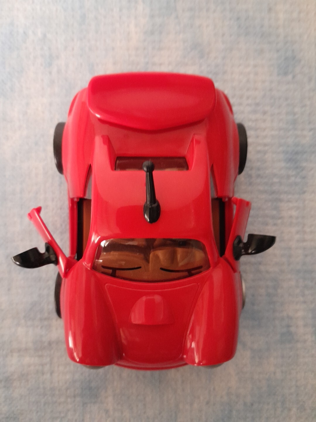 The Chevron CARS. Tony Turbo. Features Eyes move side to side & doors Swing…