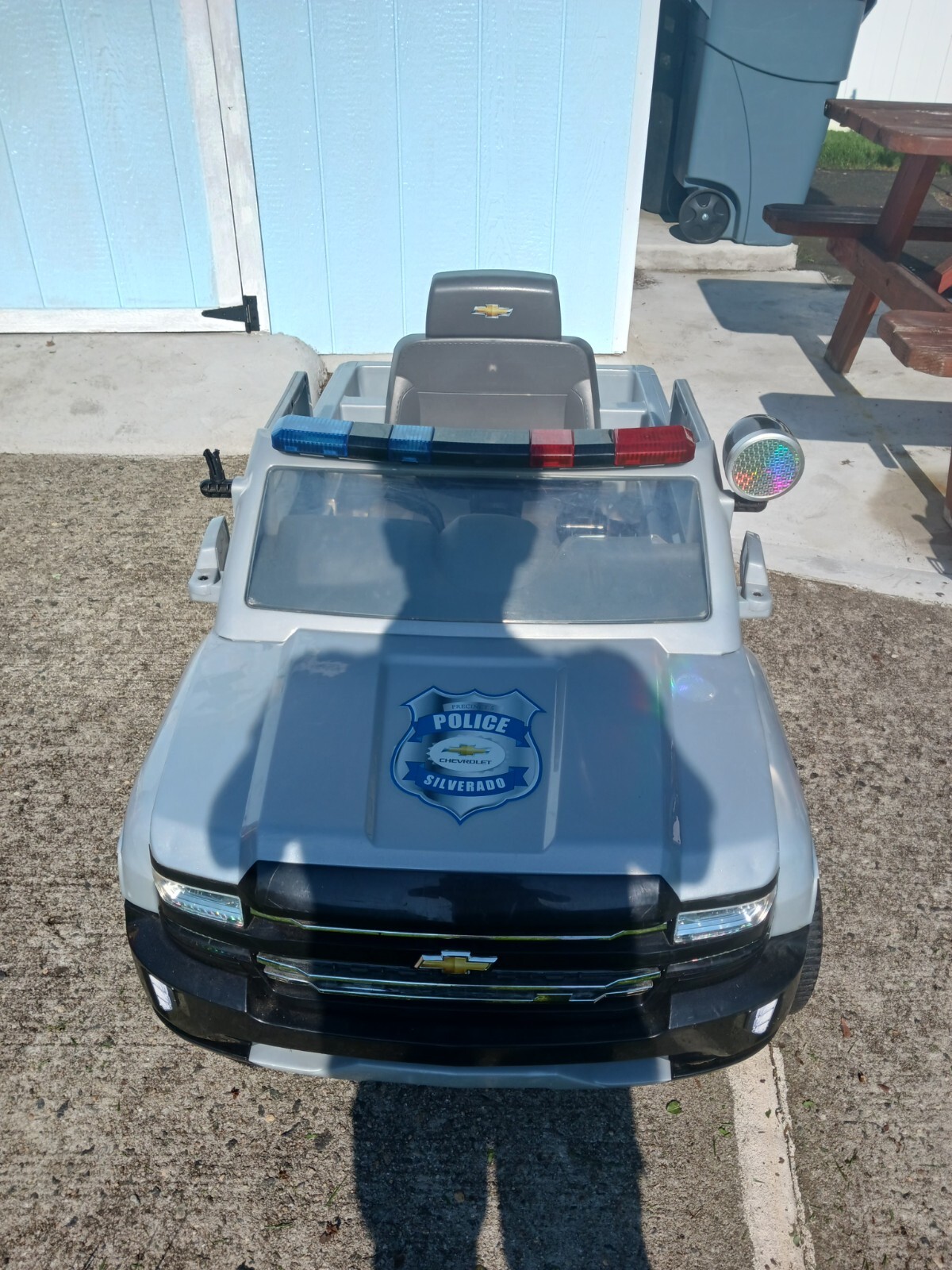 Kids ride on chevy police truck with charger