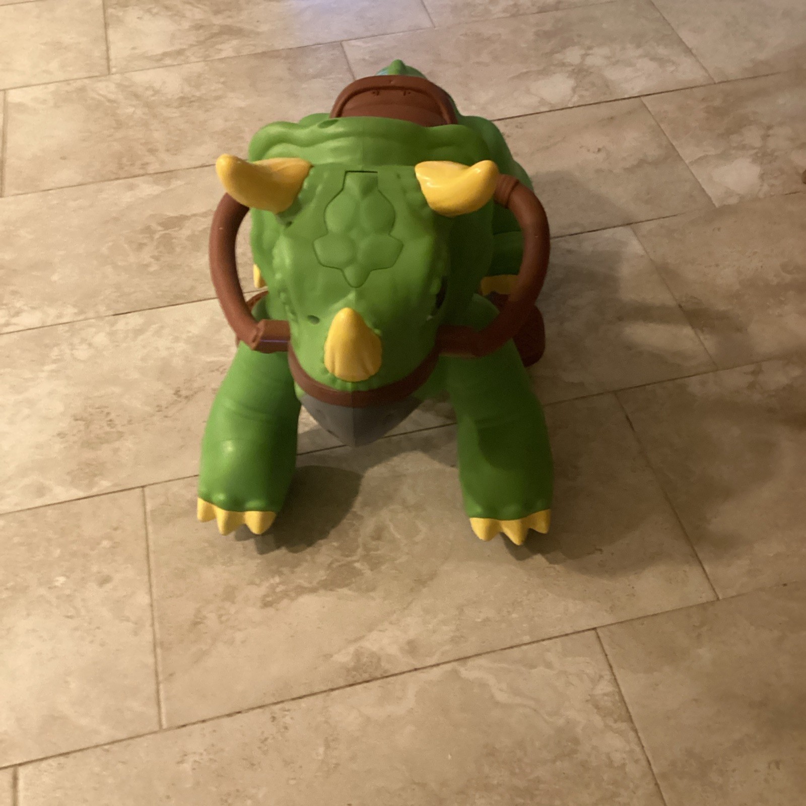 KID TRAX RIDEAMALS Dino Dinosaur Triceratops RIDE-ON TOY Rare HTF 18-30 Mths