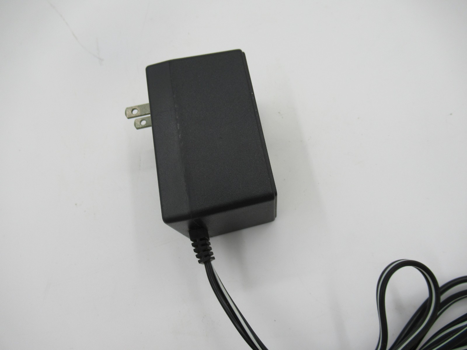 Fisher Price Power Wheels Class 2 Battery Charger 12V 00801-0972 C-12150 “Look”