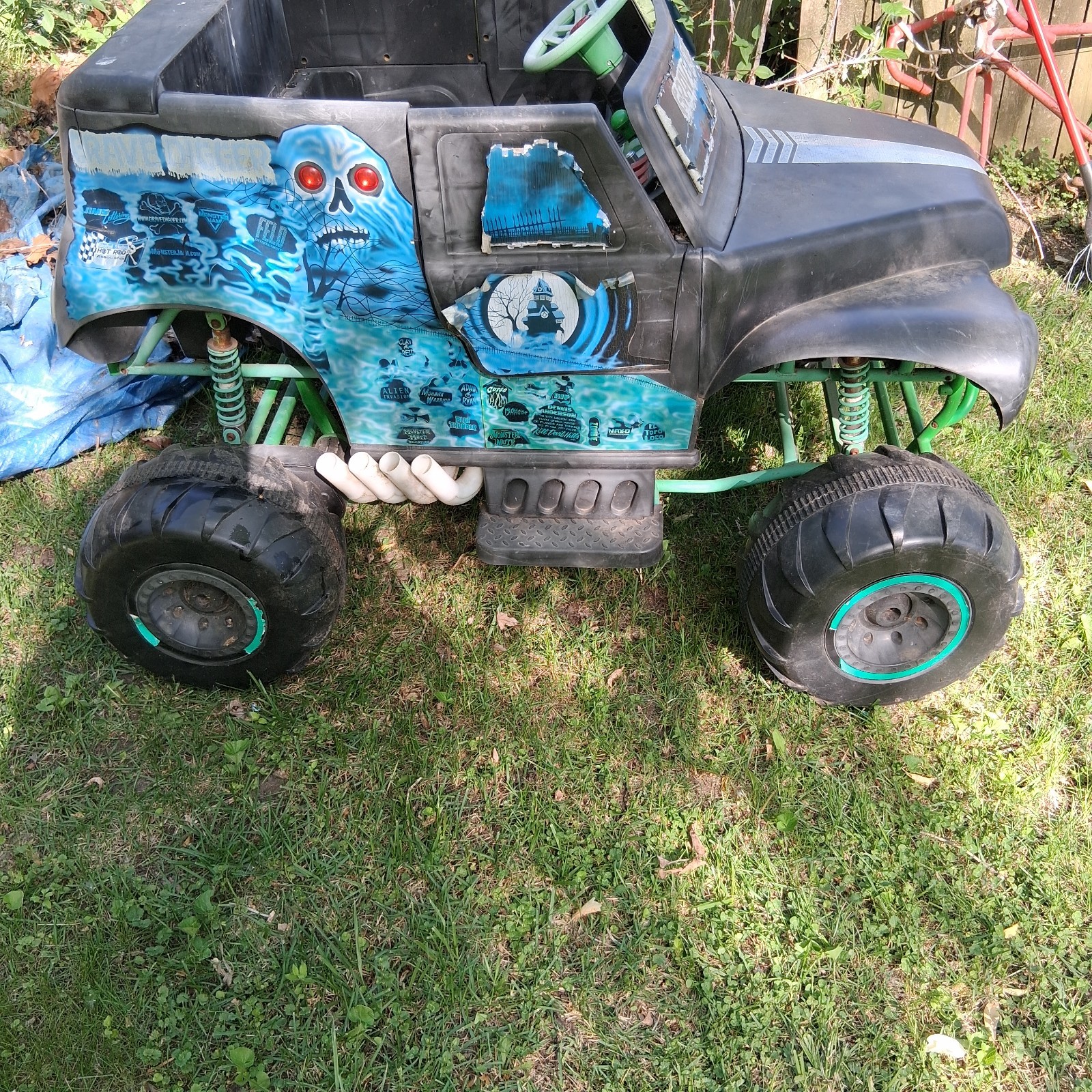 Grave Digger Power Wheels 24V