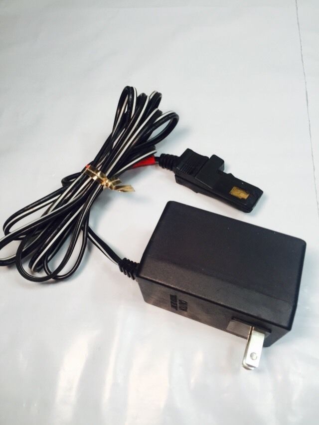 12vdc 1.2A Fisher Price 00801 0972 BATTERY CHARGER pointed electric adapter cord