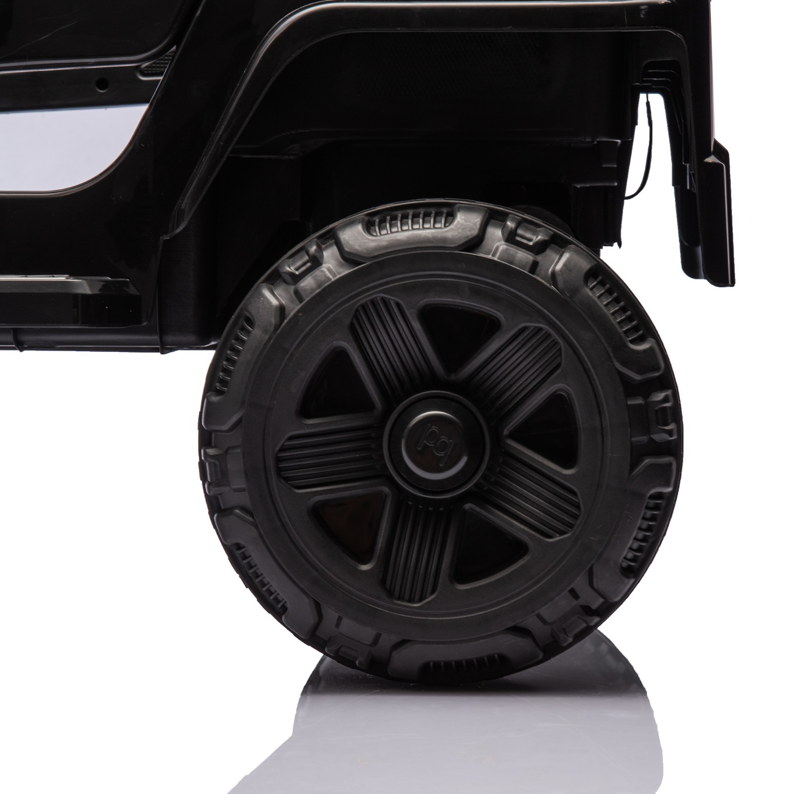 12V Kids Ride On Electric Truck Car W/Parents Control,2WD,Four-wheel suspension