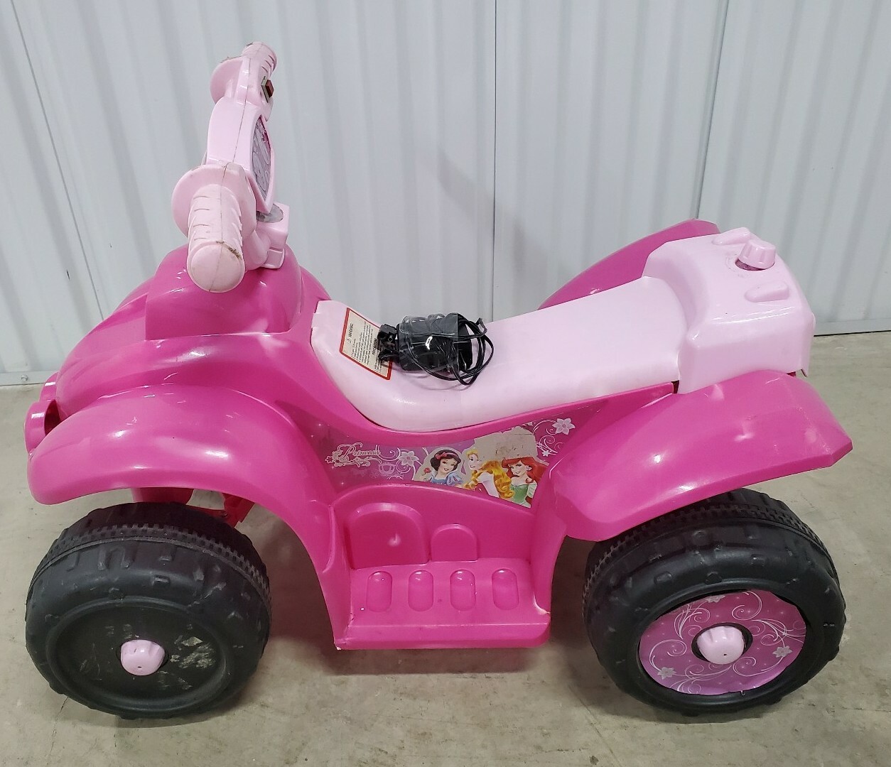 Disney Princess 6V Quad Ride-On 6 Volt Battery With Charger – Super Fun!
