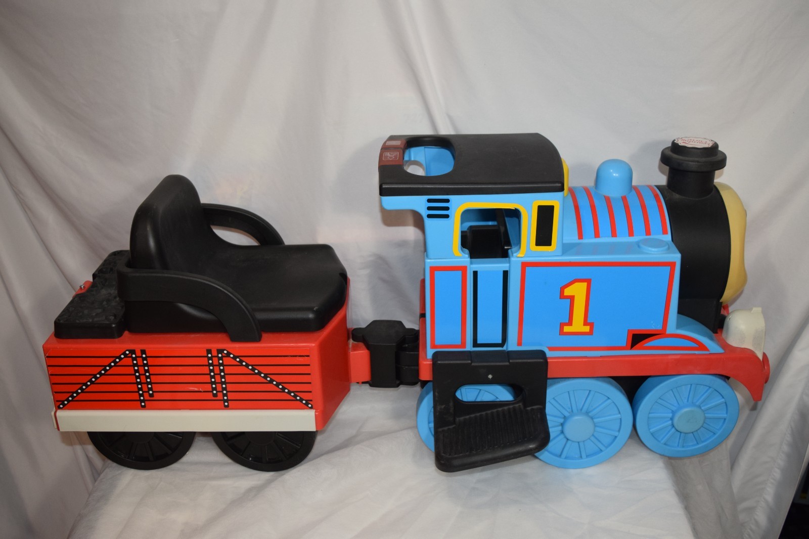 Peg Perego Thomas Tank Engine Train Ride On With Coal Car Battery Charger GUC
