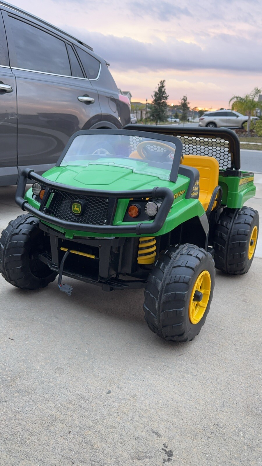 Peg Perego John Deere Gator XUV12-volt Battery-powered Ride-onToy