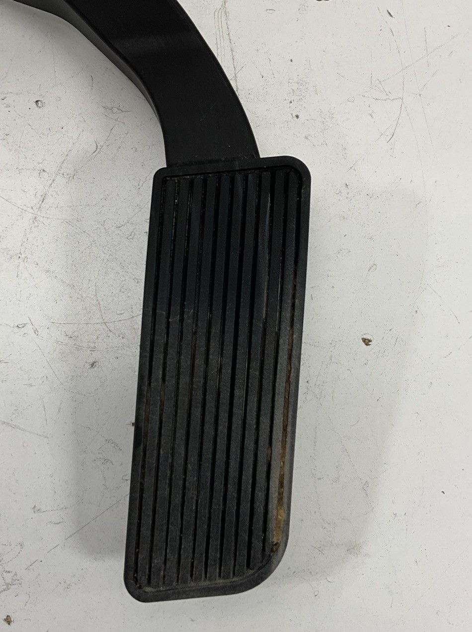 2016 Nissan Maxima Accelerator Gas Pedal with Sensor OEM
