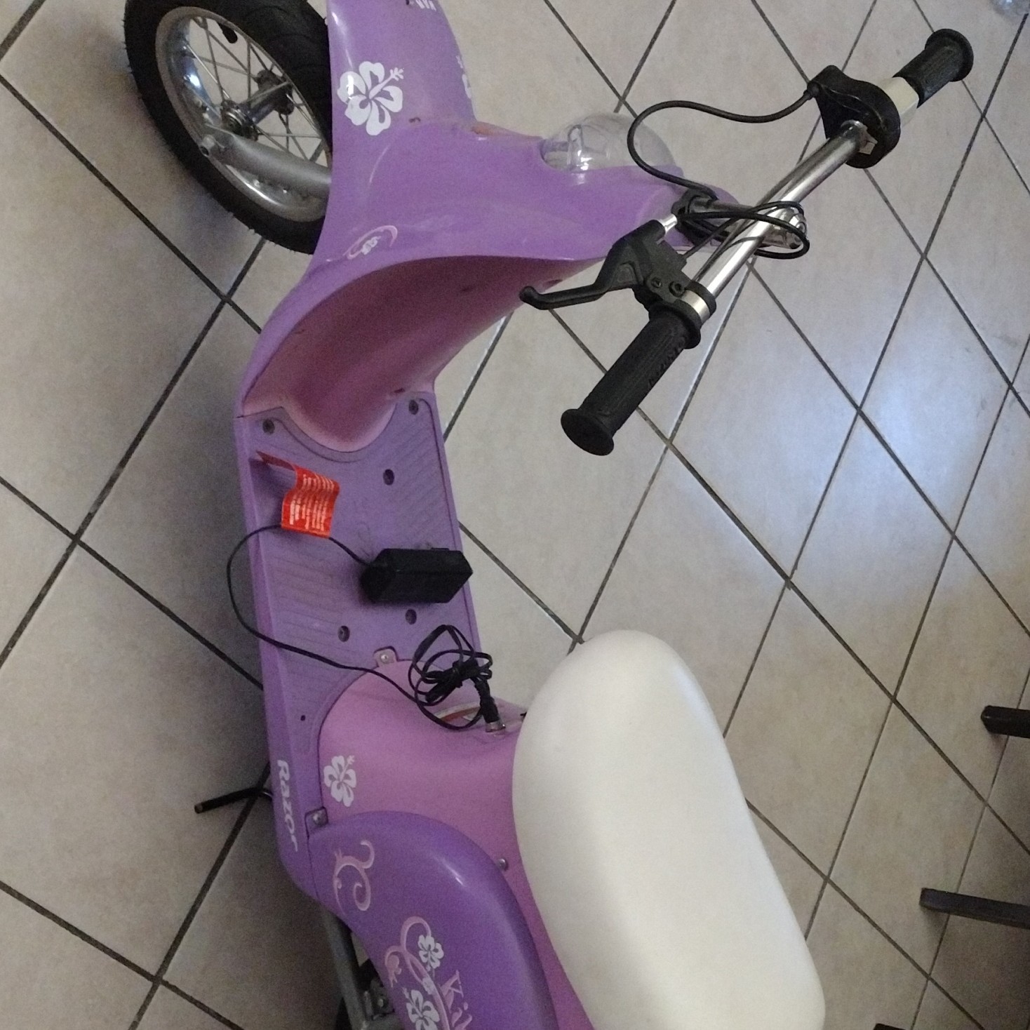 Razor Purple Battery Operated Ride-On Scooter 8-11 Years Flower Design