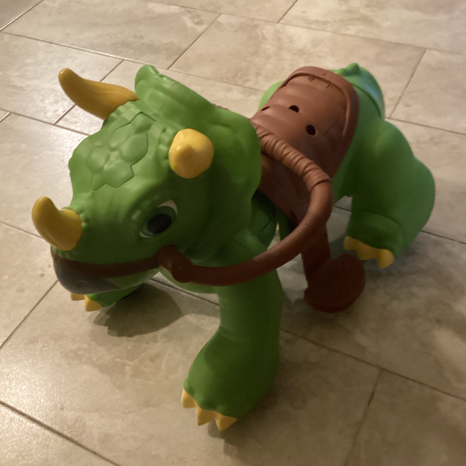 KID TRAX RIDEAMALS Dino Dinosaur Triceratops RIDE-ON TOY Rare HTF 18-30 Mths